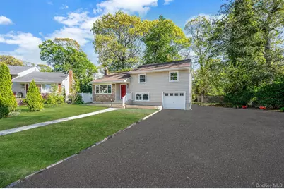 1076 Northgate Court, Uniondale, NY 11553 - Photo 3