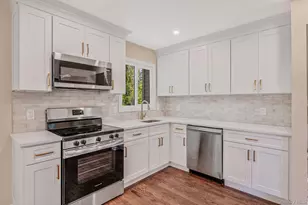 1076 Northgate Ct, Uniondale, NY 11553 - Photo 13