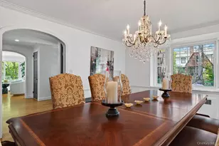 91 Central Pkwy, Mount Vernon, NY 10552 - Photo 11