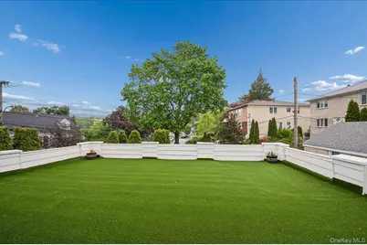 419 Palmer Road, Yonkers, NY 10701 - Photo 15