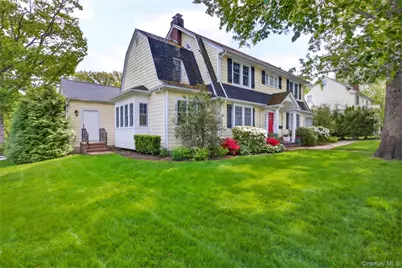 146 Onderdonk Avenue, Manhasset, NY 11030 - Photo 3