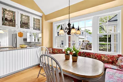 146 Onderdonk Avenue, Manhasset, NY 11030 - Photo 23