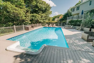 20 Stuart Court, Hampton Bays, NY 11946 - Photo 35