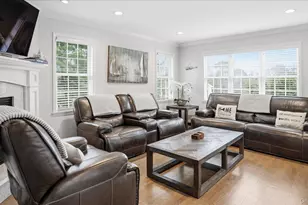 20 Stuart Ct, Hampton Bays, NY 11946 - Photo 17