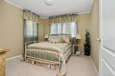 86 Somerset Road, New Rochelle, NY 10804 - Photo 23