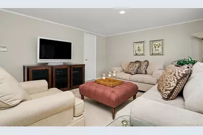 86 Somerset Road, New Rochelle, NY 10804 - Photo 21