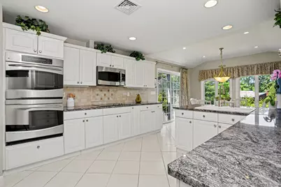 86 Somerset Road, New Rochelle, NY 10804 - Photo 11
