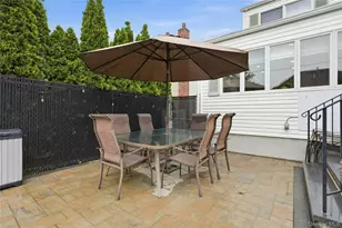 152 Collins Ave, Williston Park, NY 11596 - Photo 19