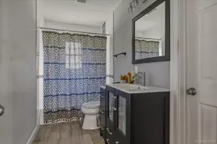 1189 Terry Rd, Ronkonkoma, NY 11779 - Photo 11