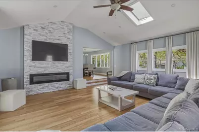 1189 Terry Road, Ronkonkoma, NY 11779 - Photo 5