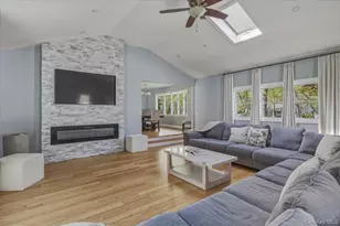 1189 Terry Rd, Ronkonkoma, NY 11779 - Photo 5