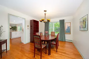 11 Trotter Ln, Poughkeepsie, NY 12603 - Photo 9