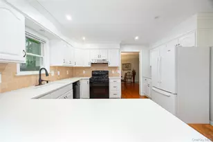 11 Trotter Ln, Poughkeepsie, NY 12603 - Photo 3
