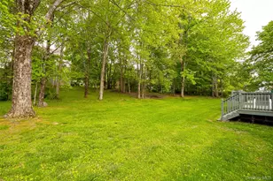 11 Trotter Ln, Poughkeepsie, NY 12603 - Photo 29