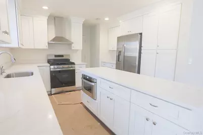 33 Dressel, Mastic, NY 11950 - Photo 17