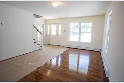 33 Dressel, Mastic, NY 11950 - Photo 13