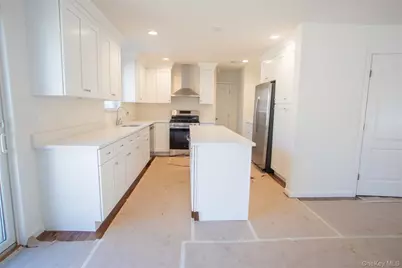 33 Dressel, Mastic, NY 11950 - Photo 15