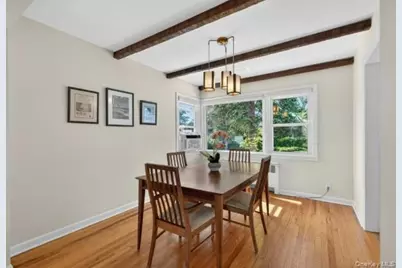372 N Hickory Street, Massapequa, NY 11758 - Photo 5