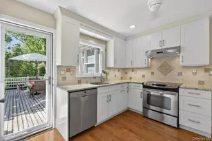 372 N Hickory St, Massapequa, NY 11758 - Photo 9
