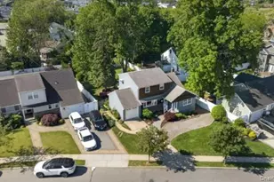 372 N Hickory St, Massapequa, NY 11758 - Photo 25
