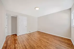 16 Hapsburg Pl, Hempstead, NY 11550 - Photo 9