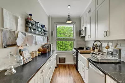 472 Gramatan Avenue #A3, Mount Vernon, NY 10552 - Photo 5