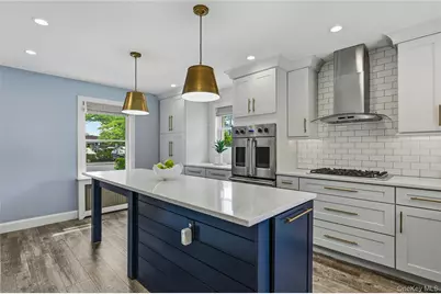 45 Locust Place, Manhasset, NY 11030 - Photo 11