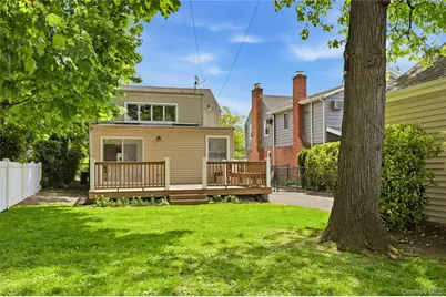 45 Locust Place, Manhasset, NY 11030 - Photo 29