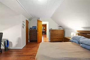 7 W Elm St, Islip, NY 11751 - Photo 21