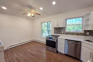 16 Birch Dr, Ronkonkoma, NY 11779 - Photo 3