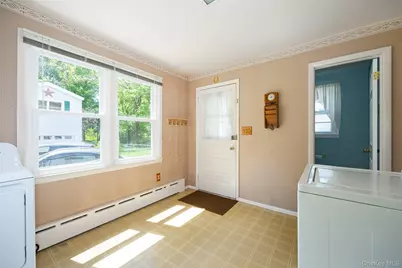 30 E Market Street, Hyde Park, NY 12538 - Photo 15