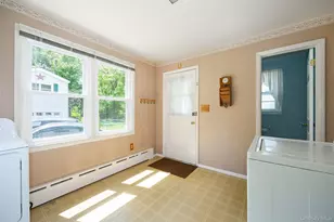 30 E Market St, Hyde Park, NY 12538 - Photo 15