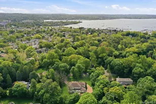 31 Cornwall Ln, Sands Point, NY 11050 - Photo 49