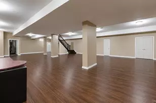 31 Cornwall Ln, Sands Point, NY 11050 - Photo 35