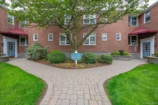 9 Bryant Crescent, White Plains, NY 10605 - Photo 3