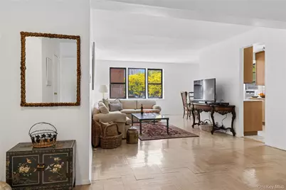 640 W 239th Street #2F, Bronx, NY 10463 - Photo 5