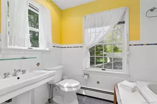 425 Briarwood Ln, Cutchogue, NY 11935 - Photo 21