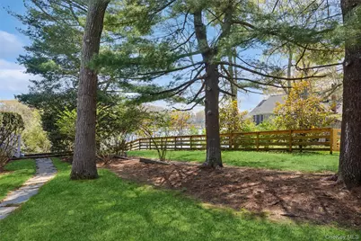 425 Briarwood Lane, Cutchogue, NY 11935 - Photo 31