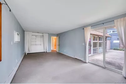 45 Bobwhite Lane, Hicksville, NY 11801 - Photo 9