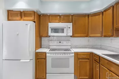 655 Middle Country Road #1G1, Coram, NY 11727 - Photo 5