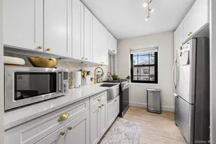9 Manchester Rd, Eastchester, NY 10709 - Photo 5