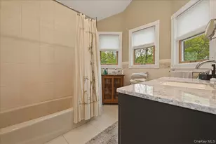 1811 Wilson Ave, Merrick, NY 11566 - Photo 23
