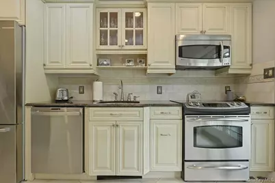 1811 Wilson Avenue, Merrick, NY 11566 - Photo 11