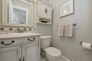 1811 Wilson Ave, Merrick, NY 11566 - Photo 25