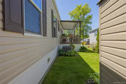3 North Mountainview Mhp, Stony Point, NY 10980 - Photo 19