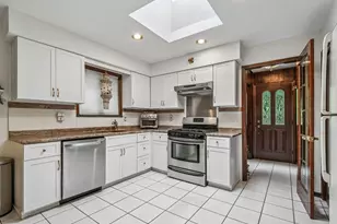 4 Lochness Ln, New City, NY 10956 - Photo 7