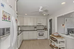 15 Gardners Ln, Hampton Bays, NY 11946 - Photo 11