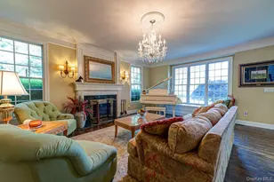 9 Fox Meadow Ln, Saint James, NY 11780 - Photo 5
