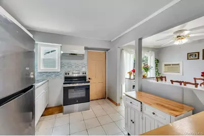 1050 Stewart Avenue, Bethpage, NY 11714 - Photo 17