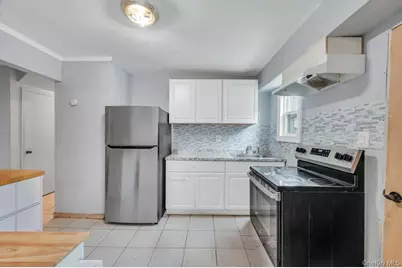 1050 Stewart Avenue, Bethpage, NY 11714 - Photo 13